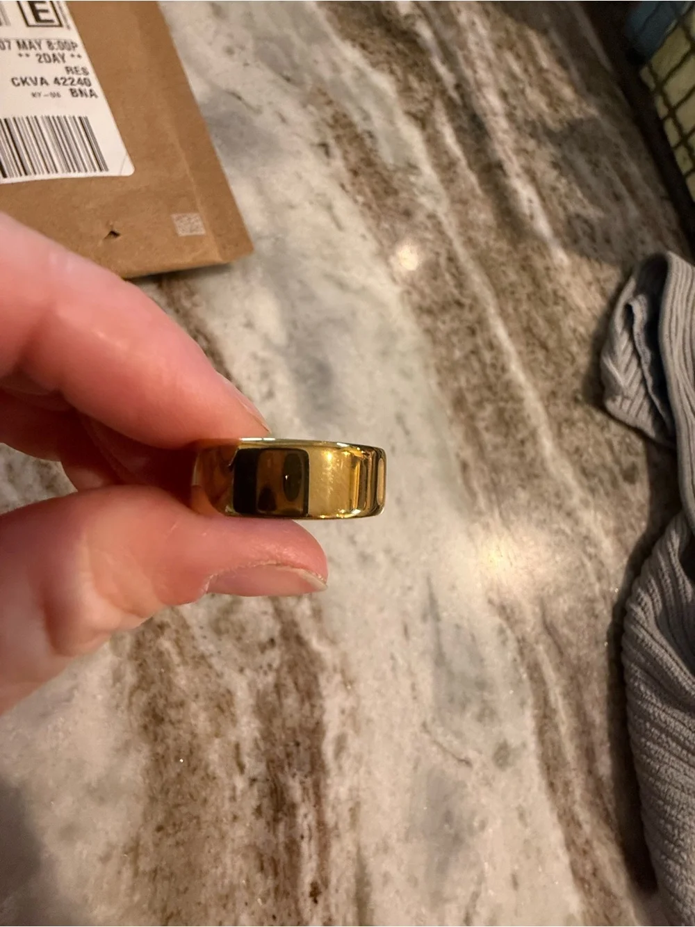 Oura ring series 4 size 8